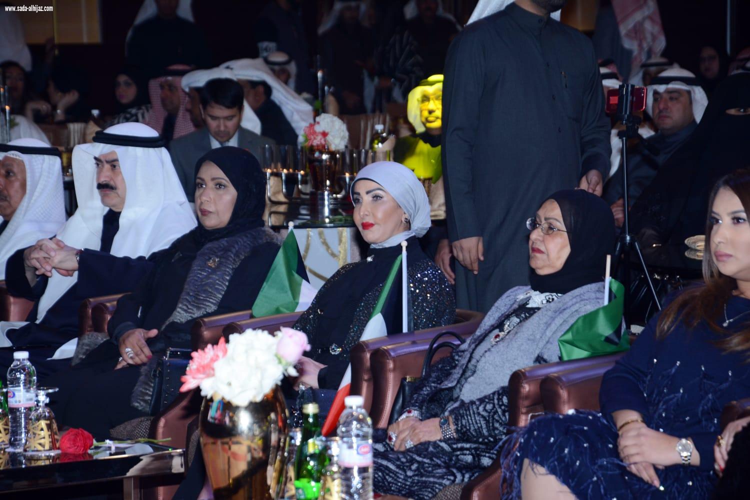 الشيخة انتصار الصباح تجمع شعراء الخليج في ( نعم صباح )